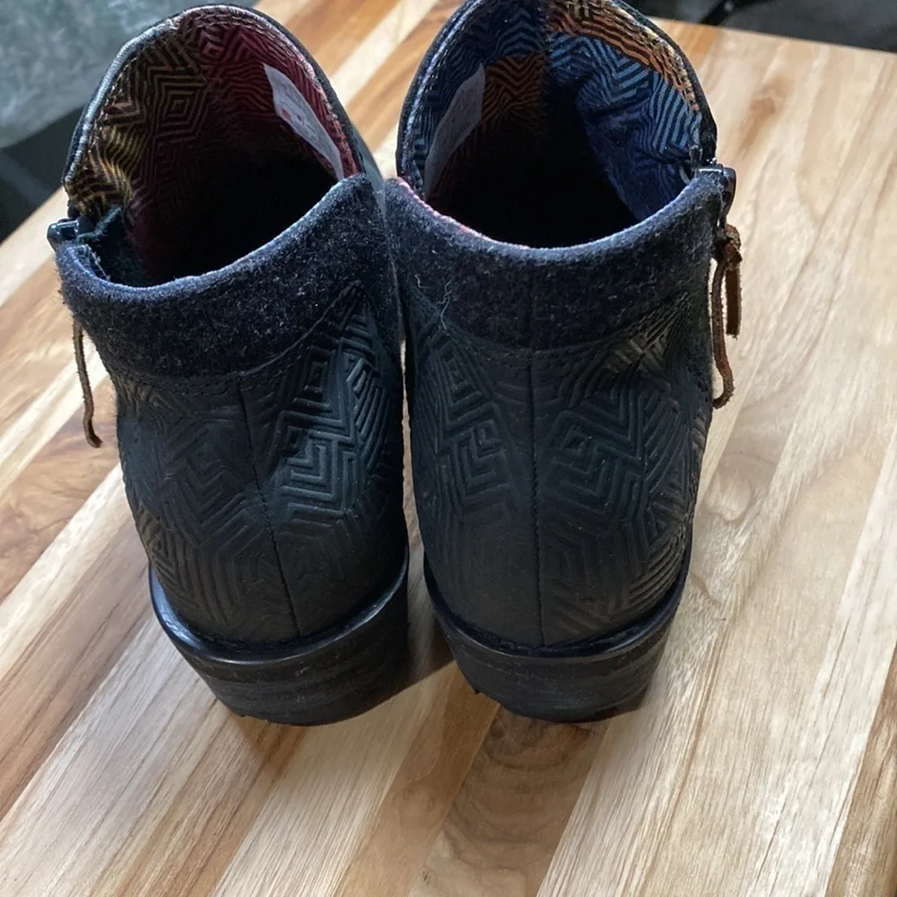 The North Face Women’s Bridgeton Booties / Size-5